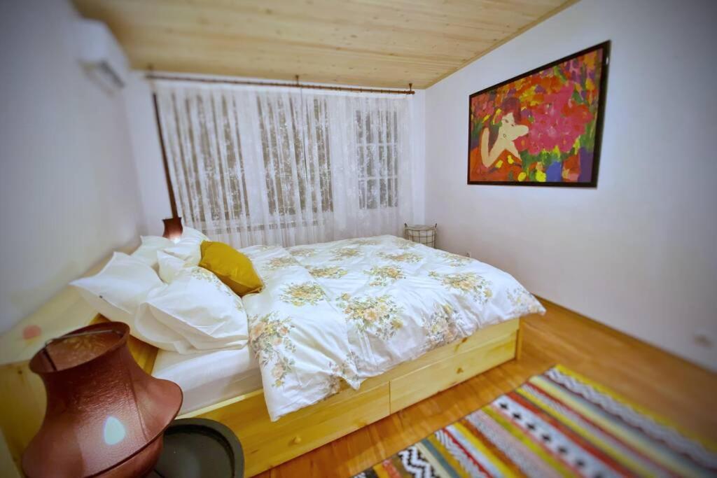 The Secret Lodge- New With Private Garage, Entire House Veliko Tŭrnovo Exterior photo