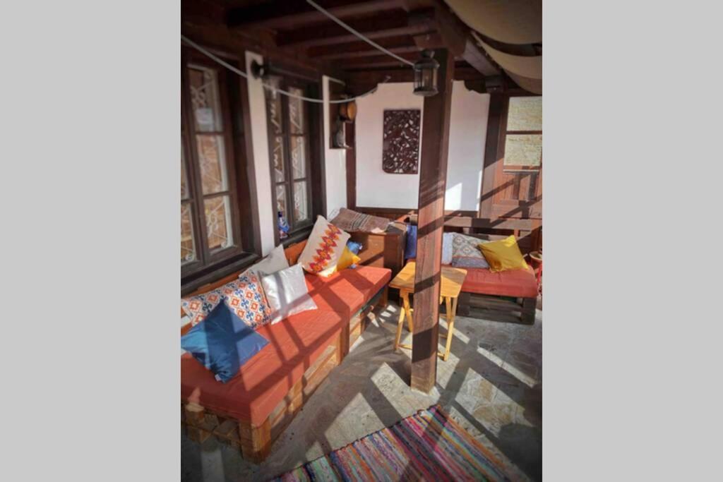 The Secret Lodge- New With Private Garage, Entire House Veliko Tŭrnovo Exterior photo
